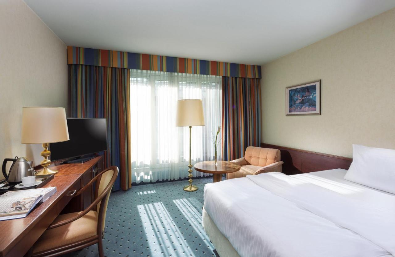 Maritim Hotel Koln Room photo