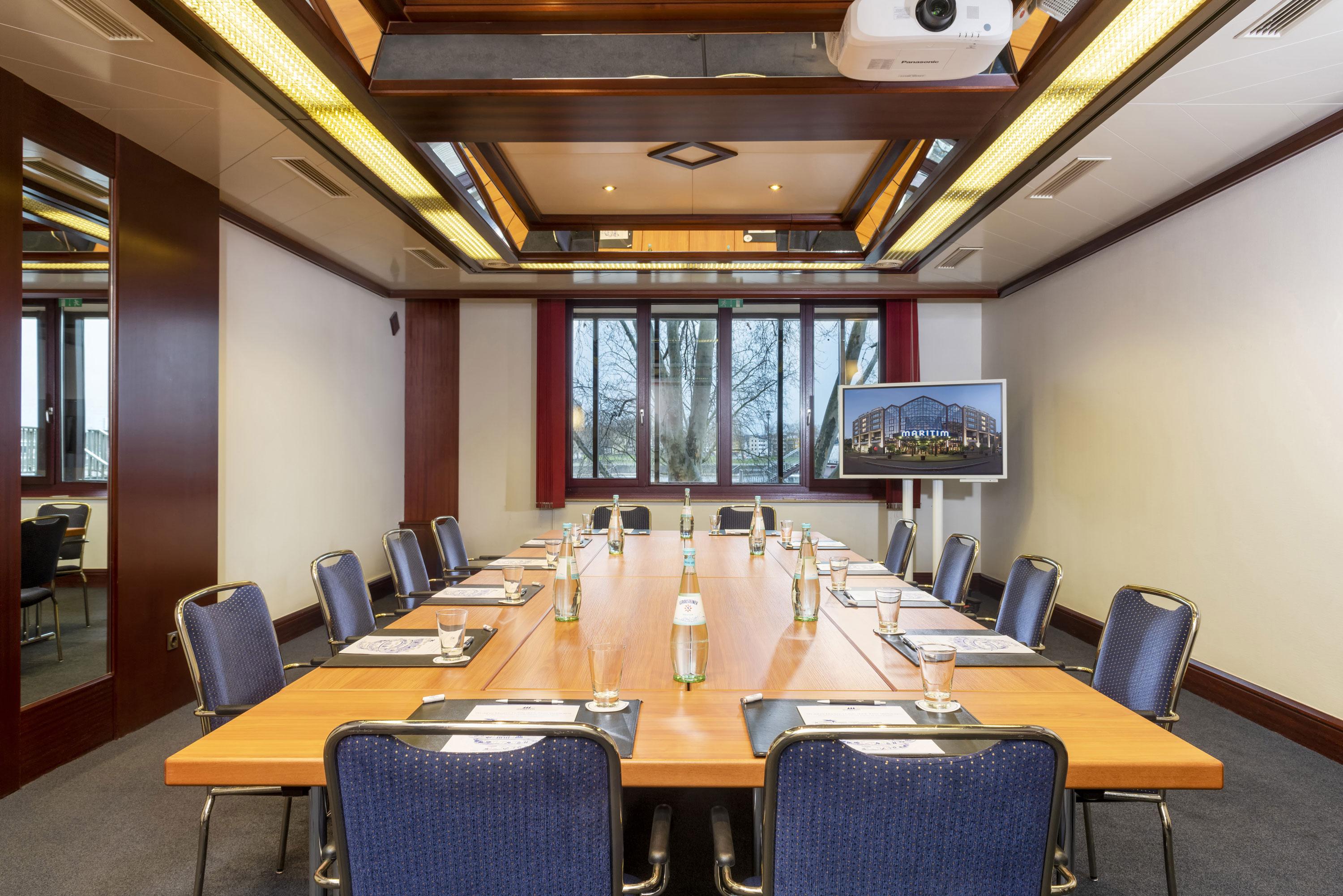 Maritim Hotel Koln Exterior photo Meeting room