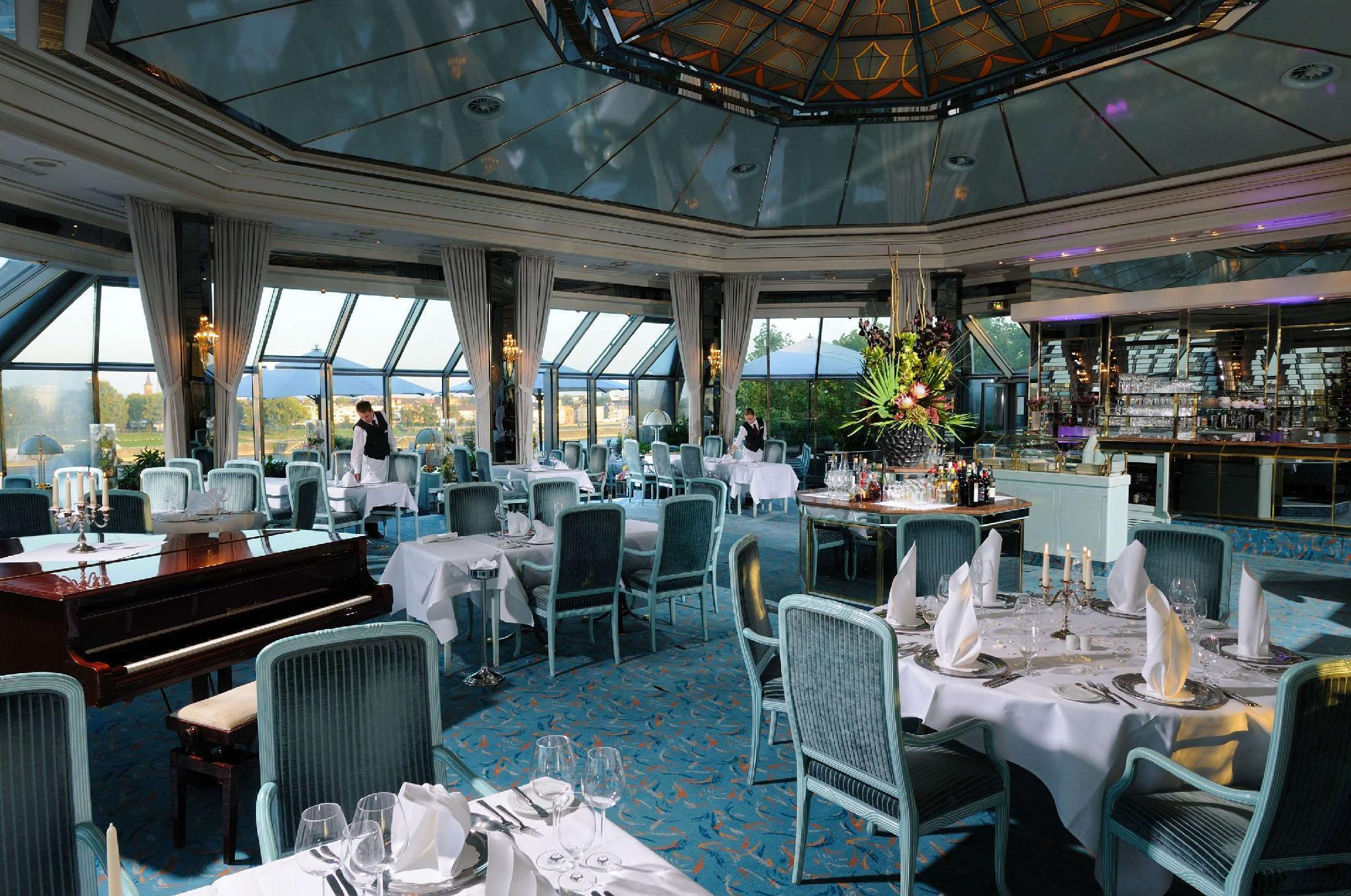 Maritim Hotel Koln Exterior photo Restaurant