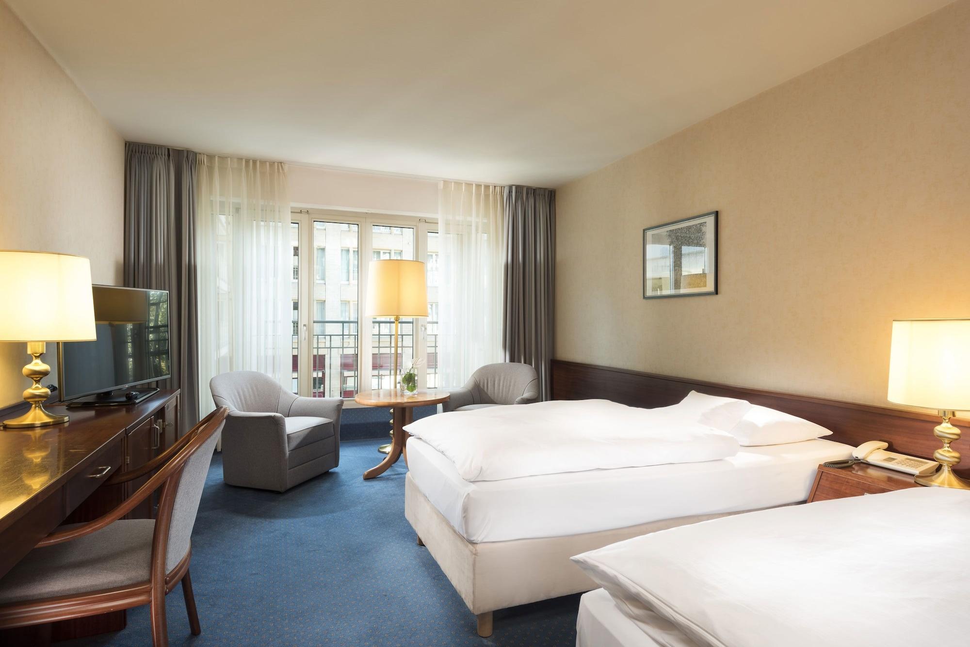 Maritim Hotel Koln Exterior photo